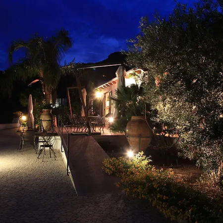 Hotel Enrica - Aeolian Charme