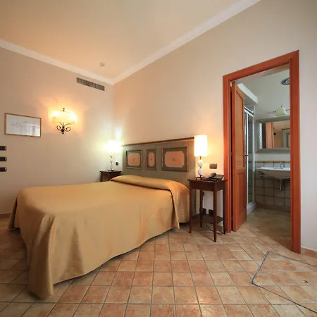 Hotell Enrica - Aeolian Charme