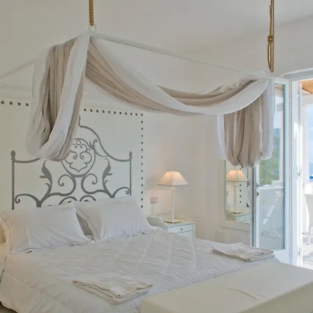 Enrica - Aeolian Charme 4* Città di Lipari