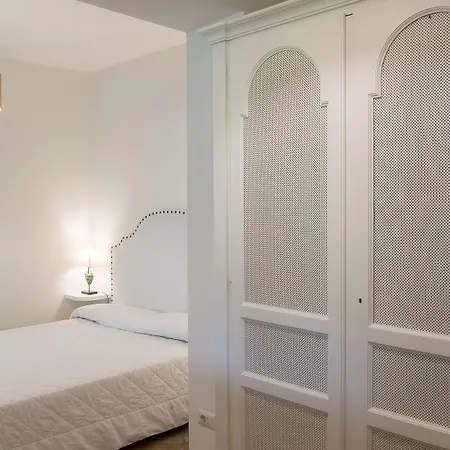 Hotell Enrica - Aeolian Charme 4*