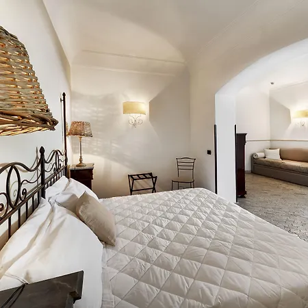 Enrica - Aeolian Charme Hotel 4*