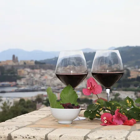 Enrica - Aeolian Charme Hotell