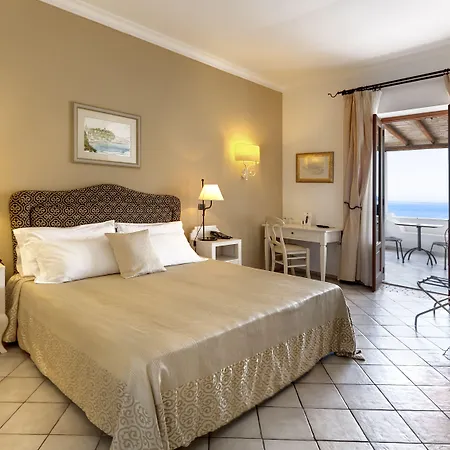 Enrica - Aeolian Charme 4* Lipari (Isola Lipari)